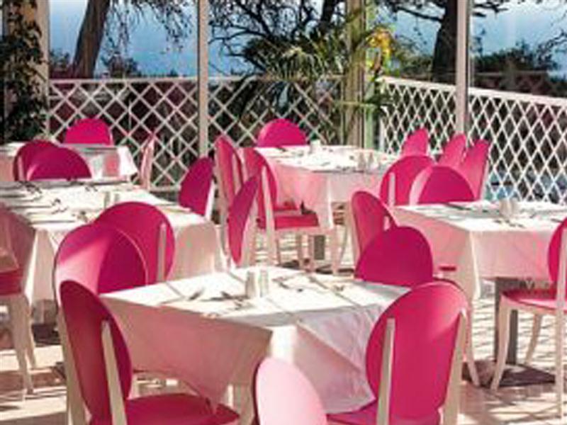 Golden View Resort Sinarades Kontogialos Екстериор снимка