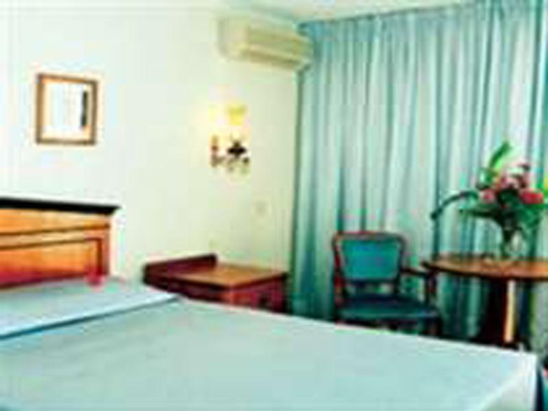 Golden View Resort Sinarades Kontogialos Екстериор снимка